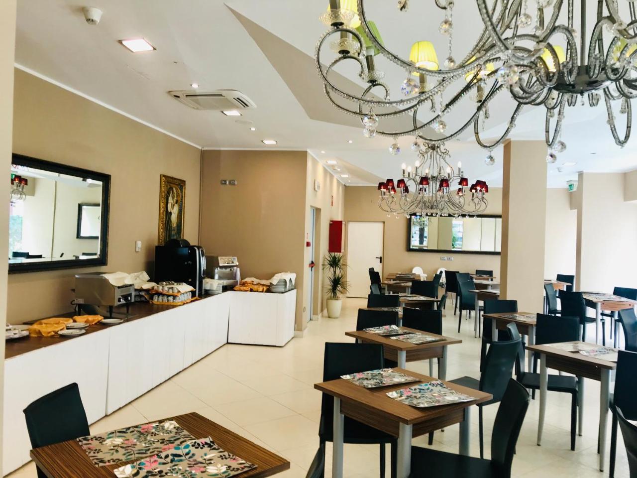 Hotel In Cesenatico Zewnętrze zdjęcie
