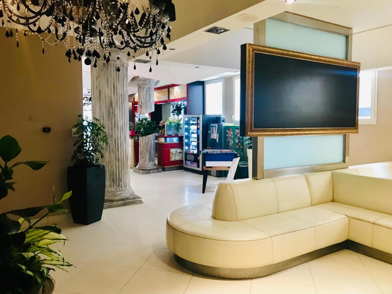 Hotel In Cesenatico Zewnętrze zdjęcie
